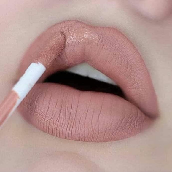 Mary Kay at play matte lipstick taupe that - Picture 3 of 4